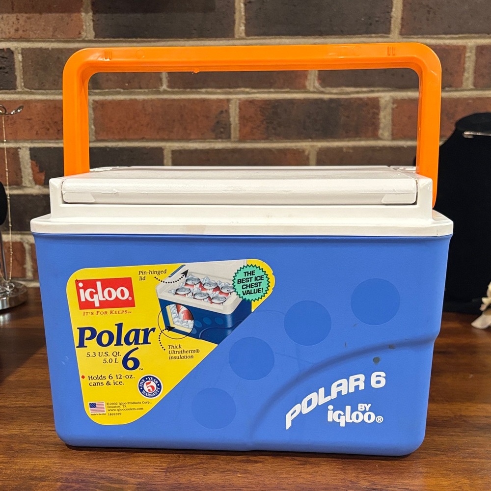 Igloo Polar 6 Blue Cooler with Orange Handle